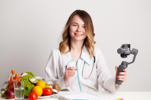 Kıbrıs’ta Sağlıklı Zayıflama: Diyetisyen Eşliğinde İdeal Kilonuza Ulaşmanın Yolları - Blog yazısı görseli